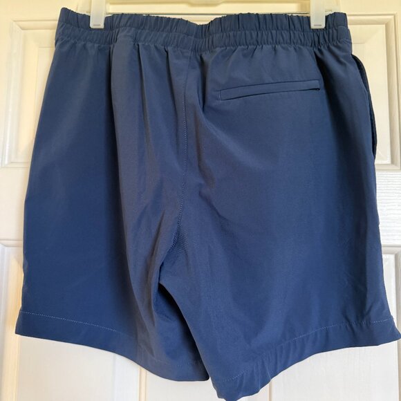 Banana Republic Men's Hybrid Short M - Blue - Picture 2 of 3